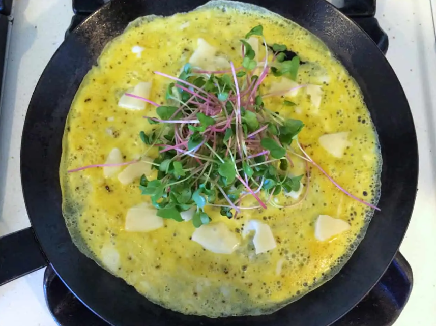 Micro Radish and Eggs Cooking